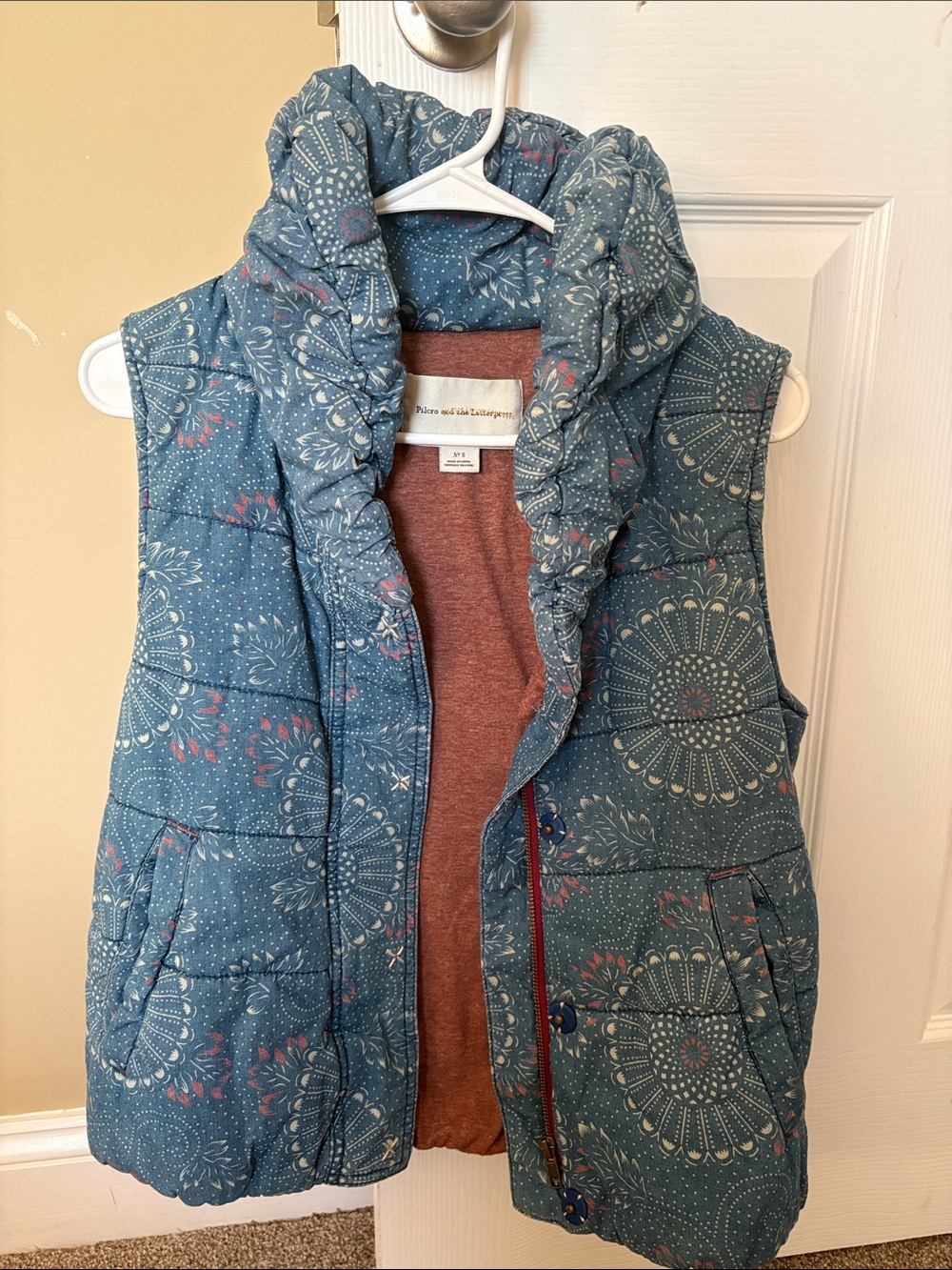 Pilcro Blue Printed Collar Quilted Vest with Rose Interior
